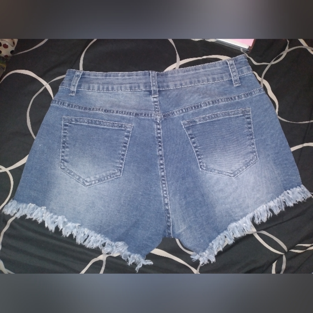 Distressed denim cut off shorts, size M - Picture 3 of 5